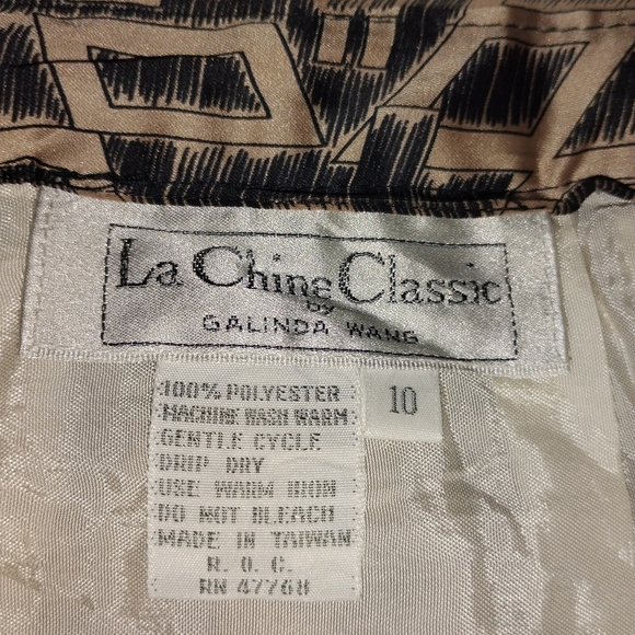 OYSTER AND BLACK GEOMETRIC SKIRT - Picture 3 of 8